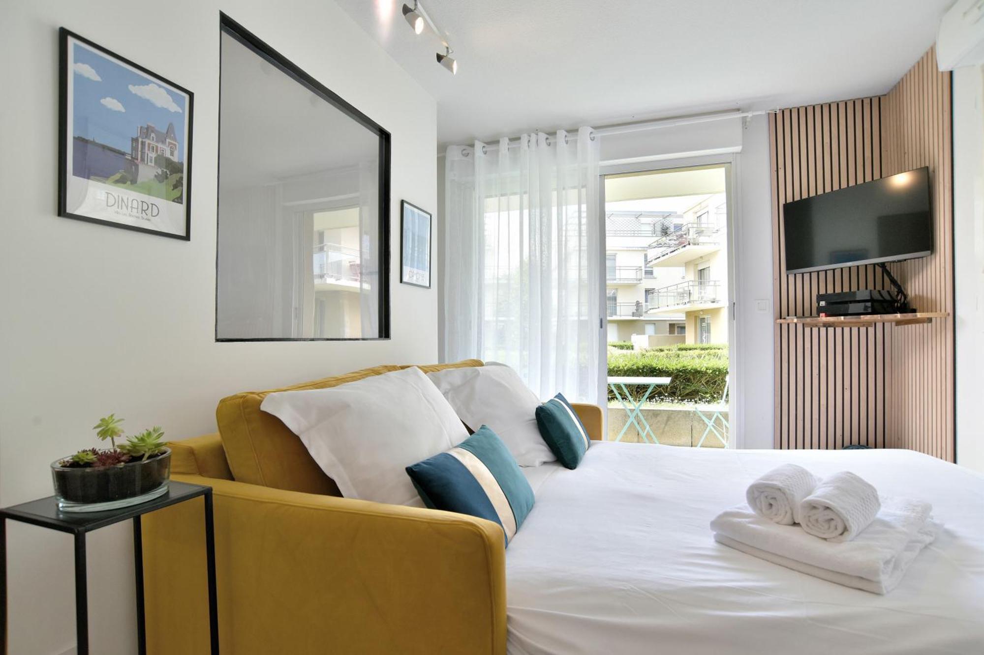 Escapade - Appartement Avec Jardin Et Parking Dinan Luaran gambar